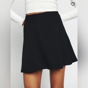 Reformation Flounce Skirt Black 0